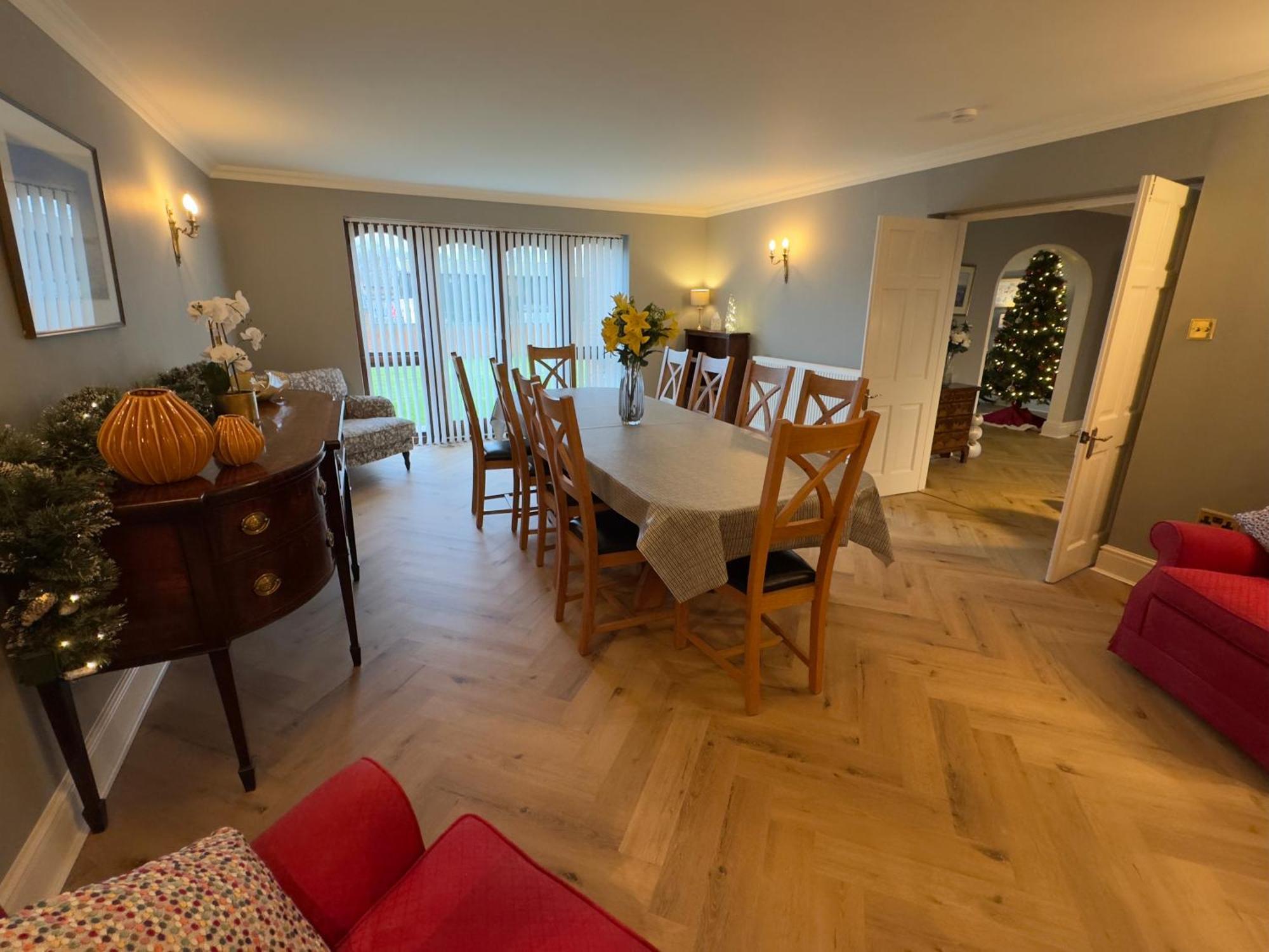 Vast, Elegant Home With Indoor Pool & Sauna Near Popular Golf Course Kington  Exteriör bild